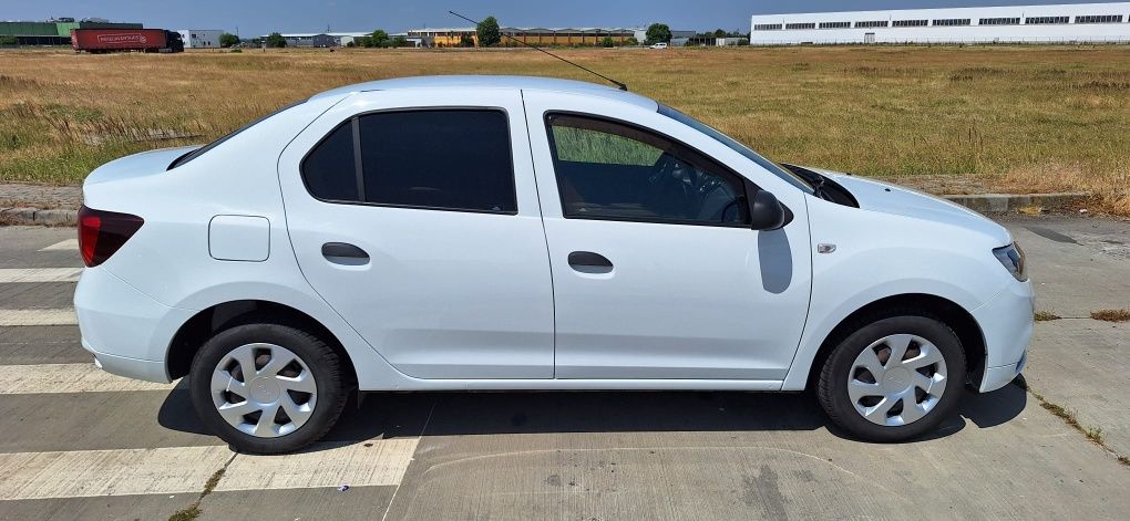 Vând Logan, 52.000 km, model 2019