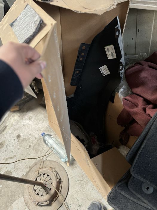 Продается переднее левое крыло Hyundai Elantra, состояние новое