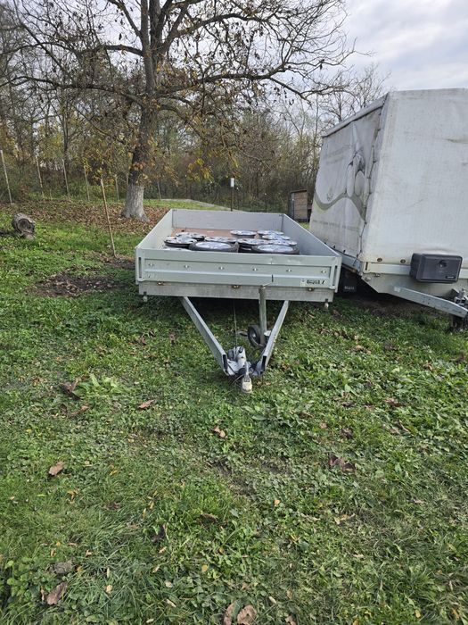 Vand remorci de la 750kg-3000kg aduse din Germania