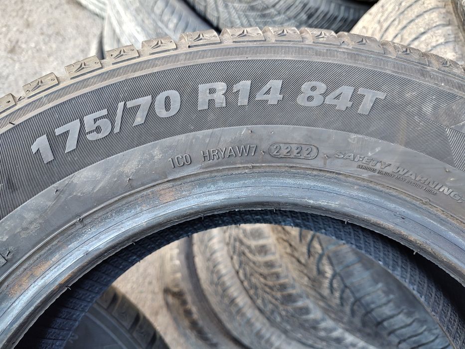 Продавам 4зимни гуми 175/70/14 Kumho
