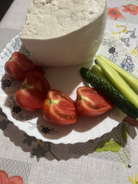 Brânză de oaie, de vânzare. 45 lei kg.