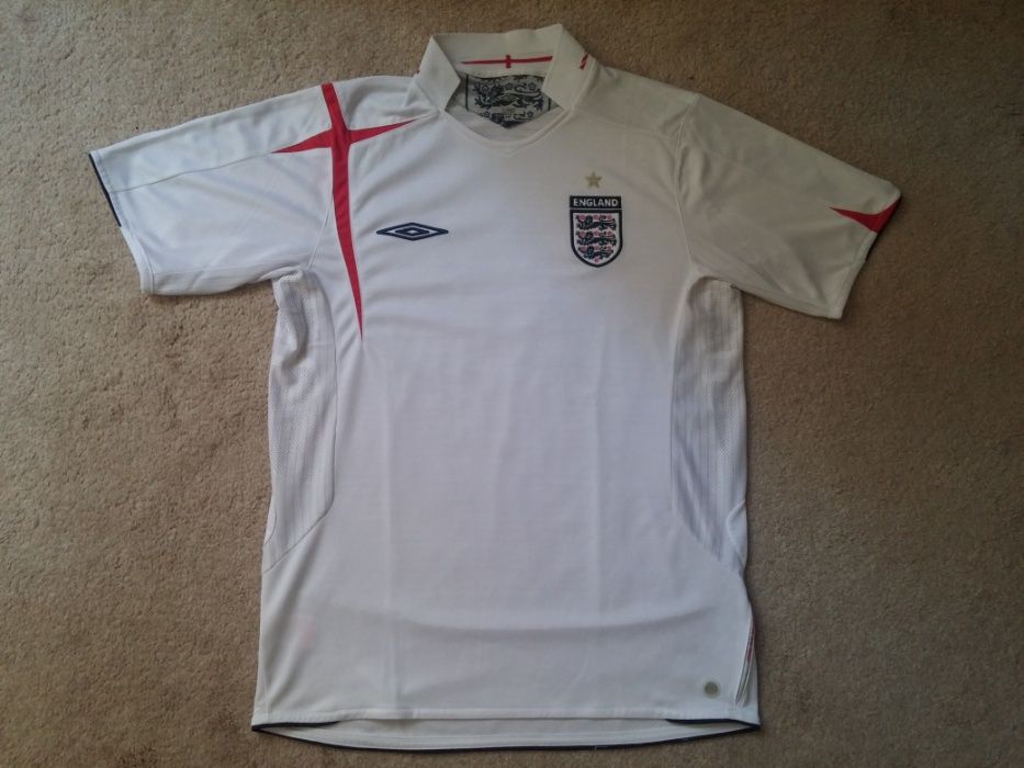 Оригинална тениска UMBRO ENGLAND