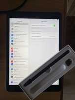 iPad generatia 7 + iPen