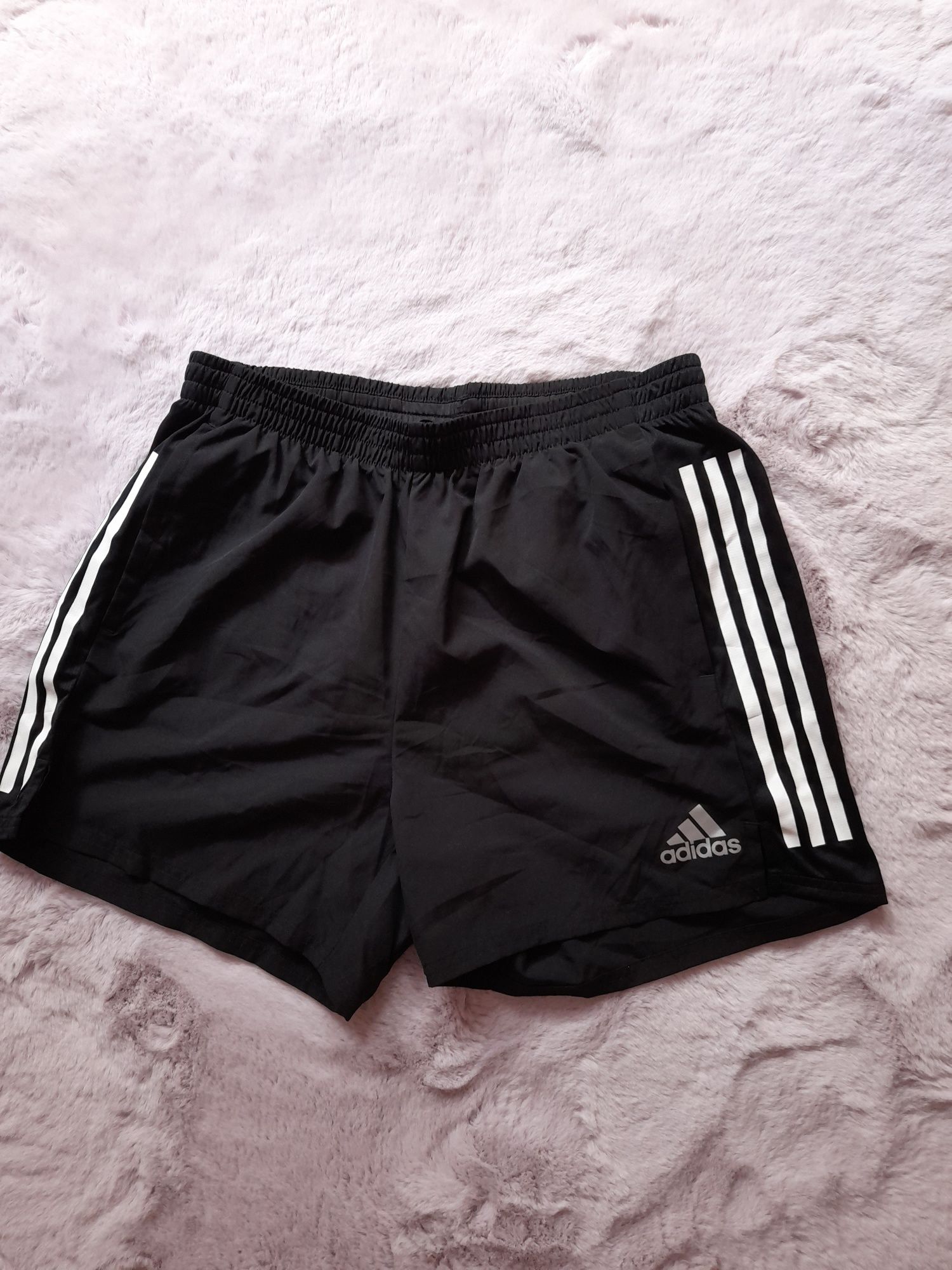 Adidas панталонки L размер.