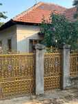 Casă cu teren de vanzare