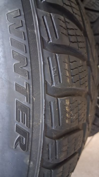 4-броя зимни гуми 255/45/R19 PIRELLI SOTTOZERO 3