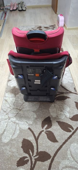 Scaun auto ,copii Joie cu sistem isofix