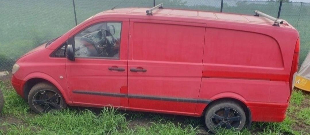 Dezmembrez mercedes vito 309 cdi complet , orice piesa
Sau se vinde co