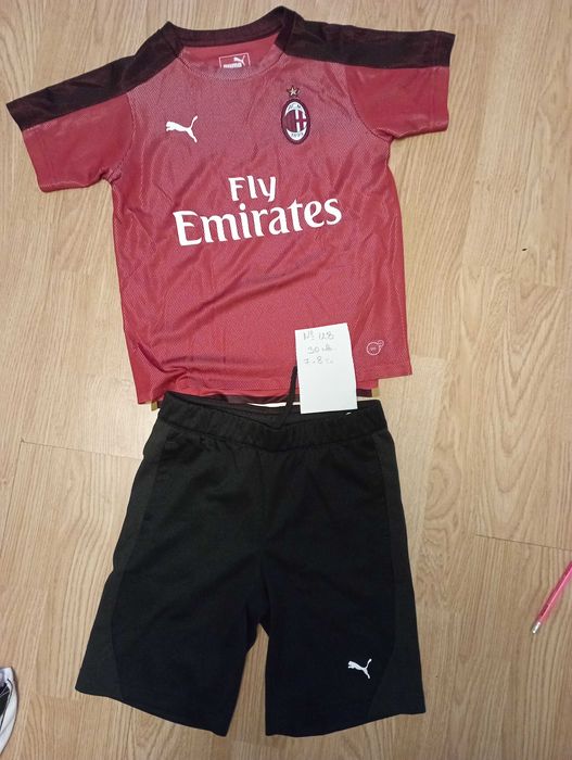 Детски футболни екипи