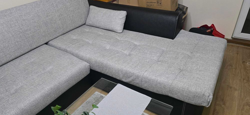 Диван с десен ъгъл