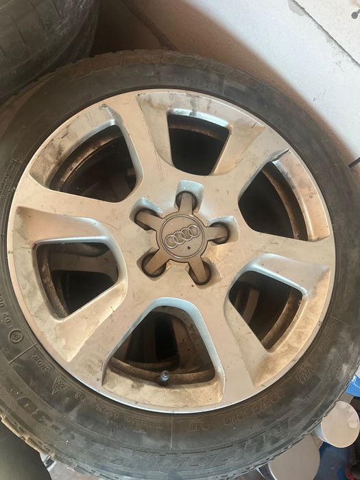 Vând jante Audi R 16