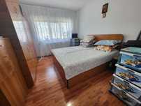 Vand apartament 2 camere , centru , str victoriei