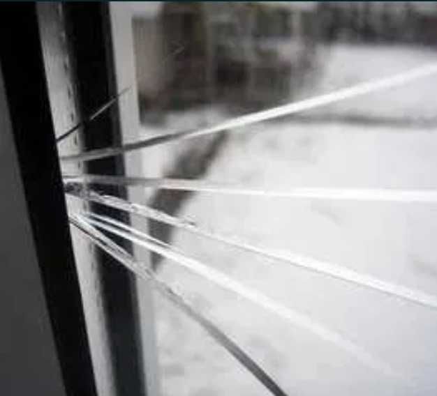 Reparatii/Service - tamplarie pvc/sticla termopan/sparta inlocuire