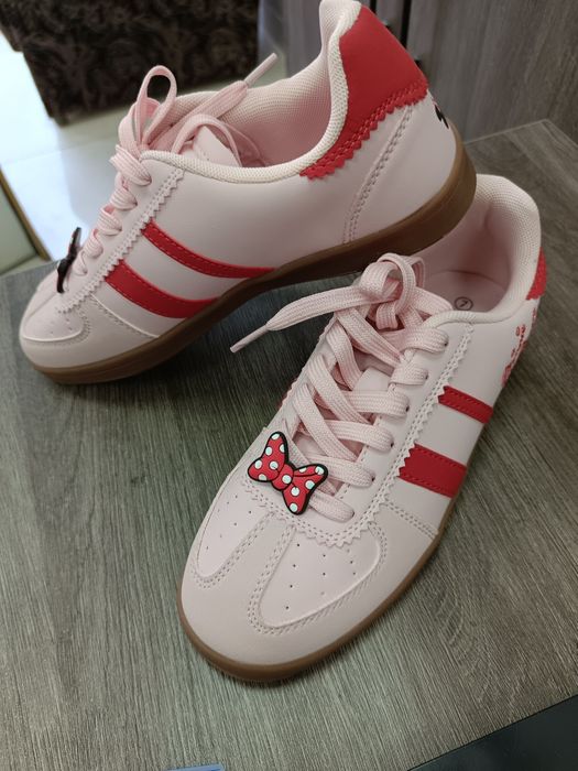 Продам женские красовки, фирменные, орегинал