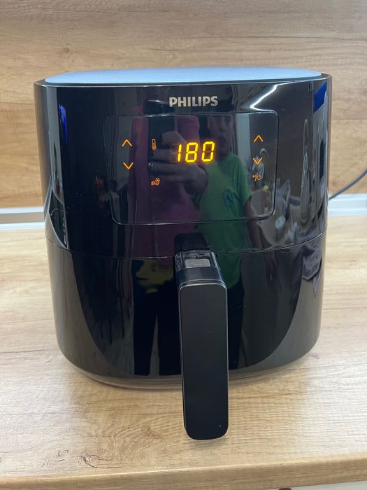 Philips Еър фрайър 6.2л.