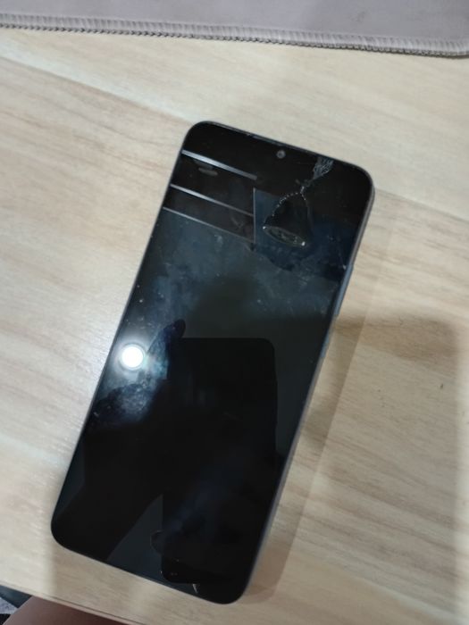 Продам телефоны!