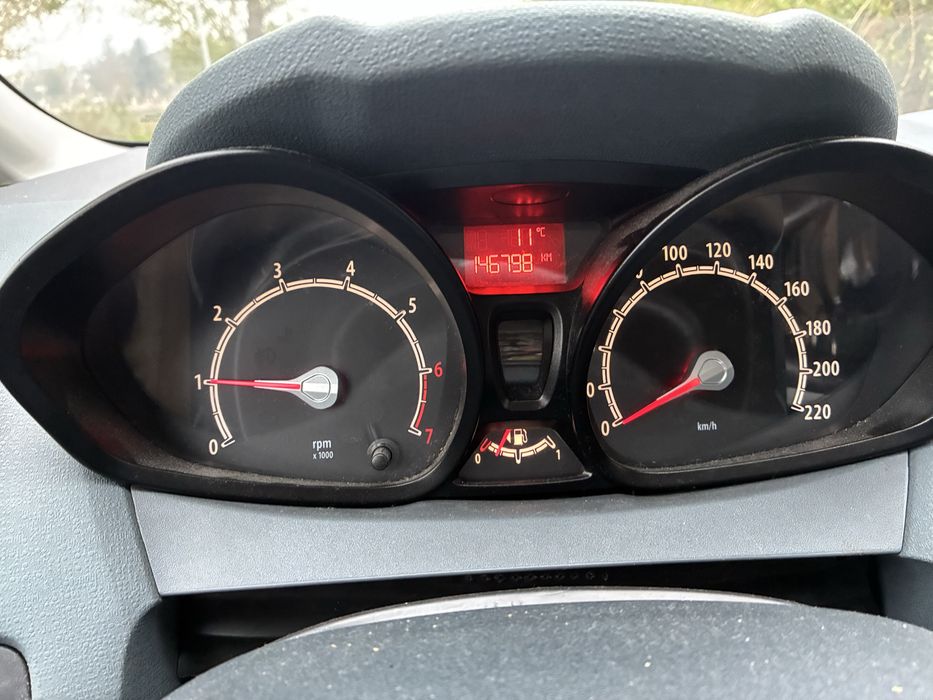 Ford fiesta 2010 1.2 benzina