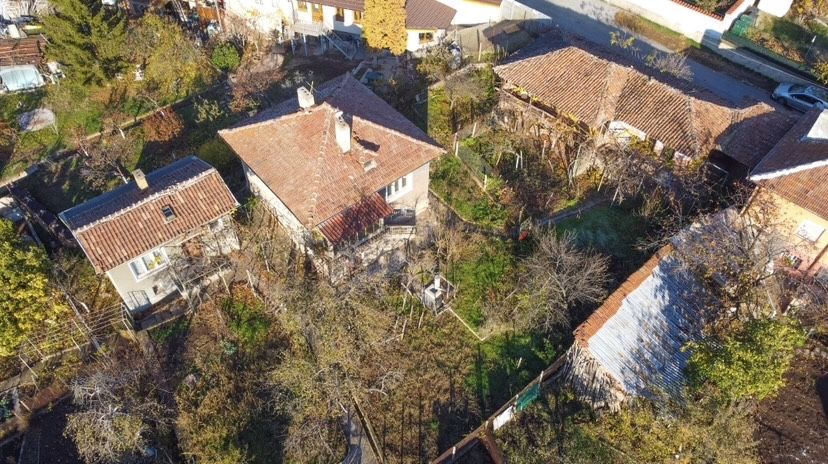 Продава се Парцел в с. Локорско, Област София-град - 780 кв.м за 276 €/кв.м - Снимка #3