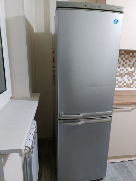 Продам холодильник 35тыс