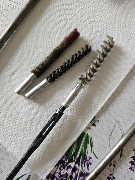 Set kit curatare arma cal.12 si glont 7mm