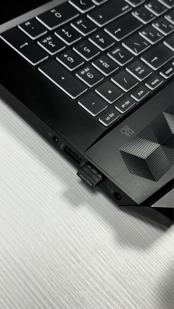 HP Ноутбук мощний 16 ГБ ОЗУ i5 9 поколение 17 диоганаль
