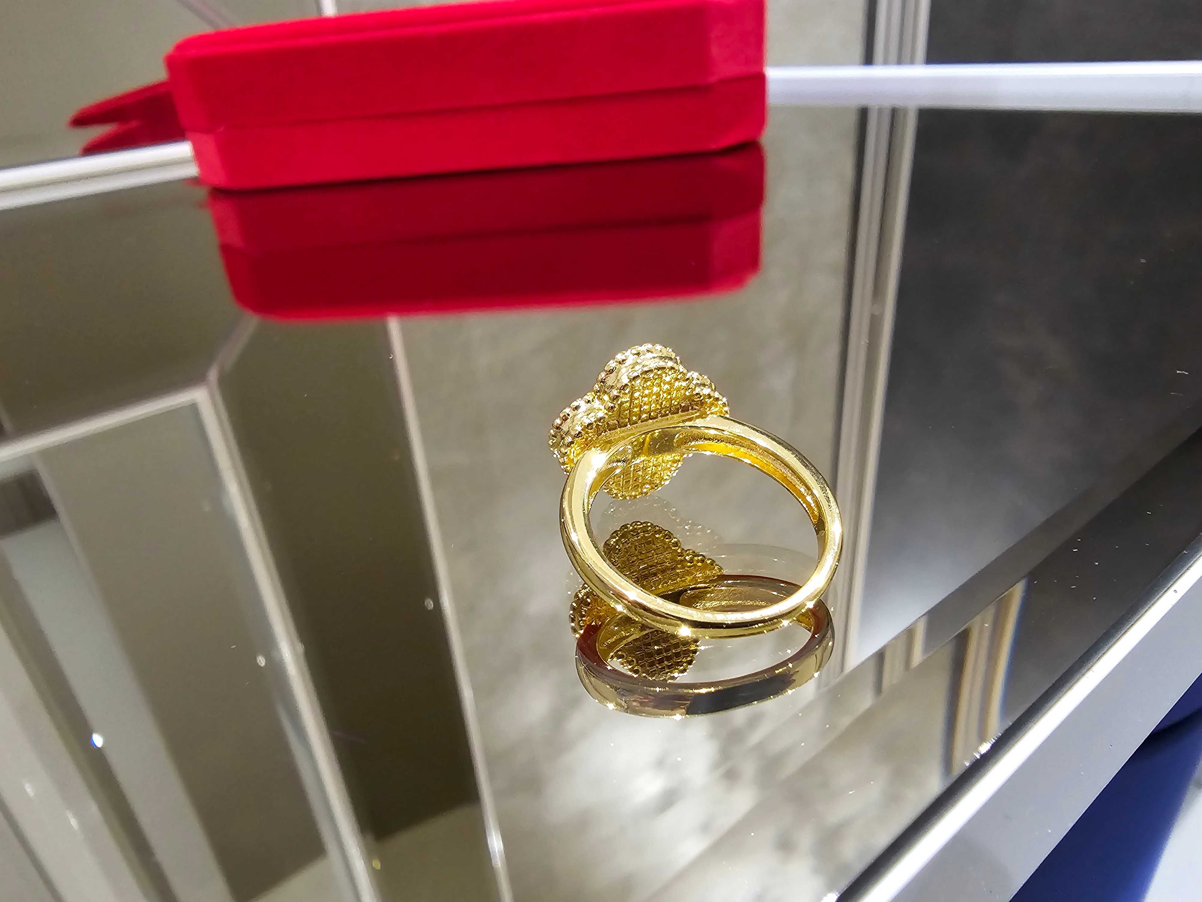 Van Cleef & Arpels VCA Gold Mother Diamond Alhambra Дамски Пръстен