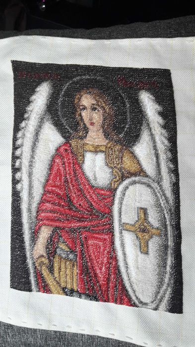 Гоблени ръчно ушити - нови