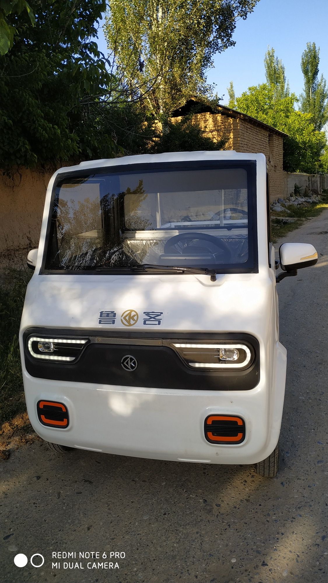 Mini babo muraviy  elikter sotiladi yangi maslo 5 km yurgam kami bor