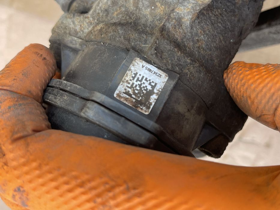 Etrier cu motoras Audi A5 8T A4 B8 Q5 2.0 3.0 stanga dreapt 32347A485A