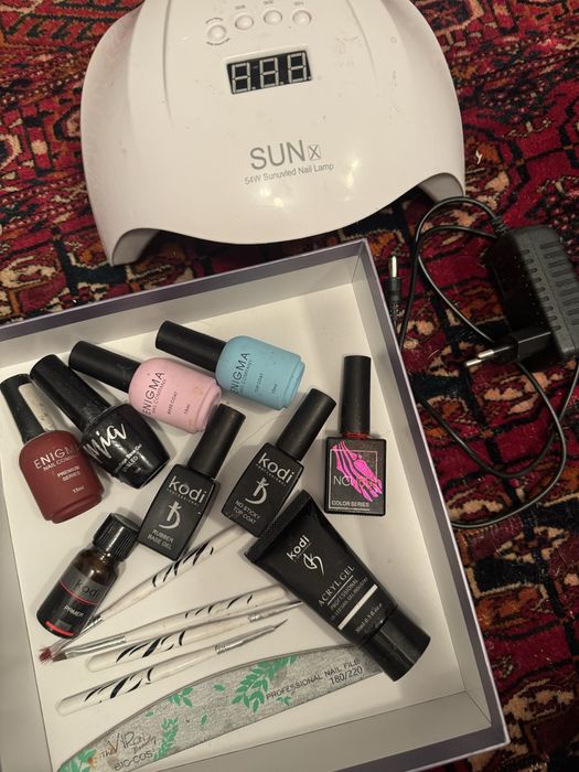 Продам набор для маникюра