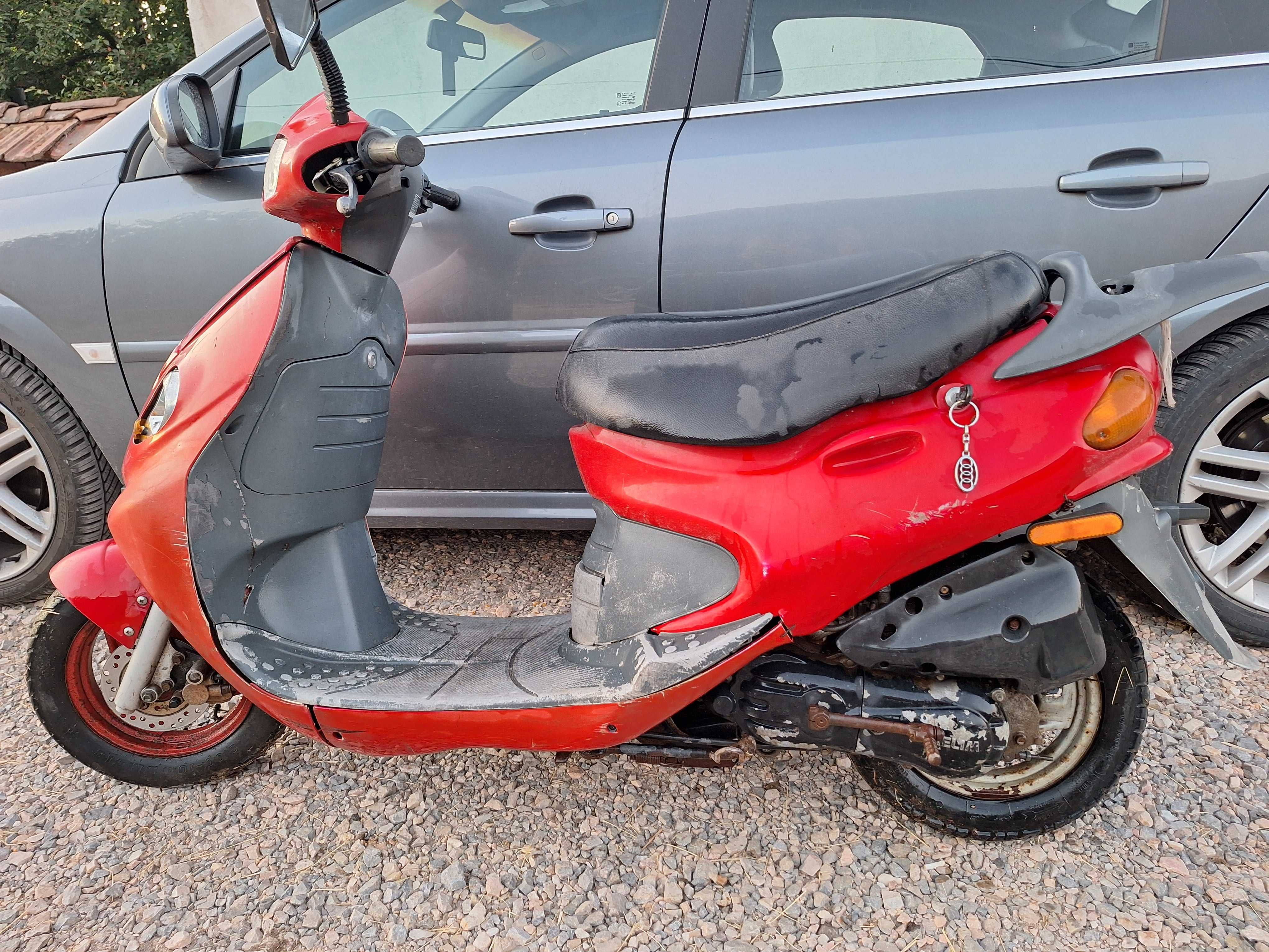 Скутер Daelim 50cc