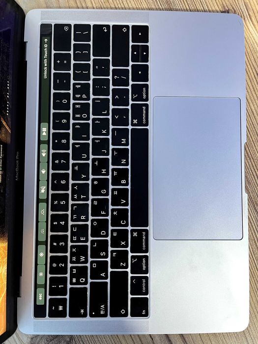 Macbook Pro Core i5 16/256