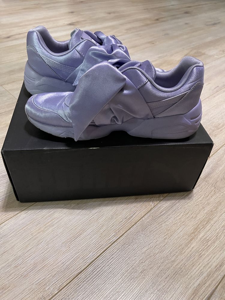 Vând Adidasi Puma Fenty Originali