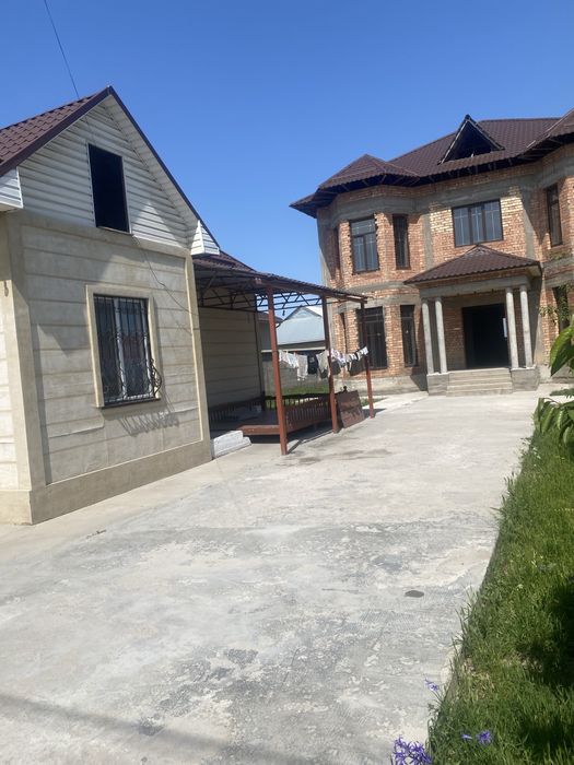 2 этажный и времянка  8соттық