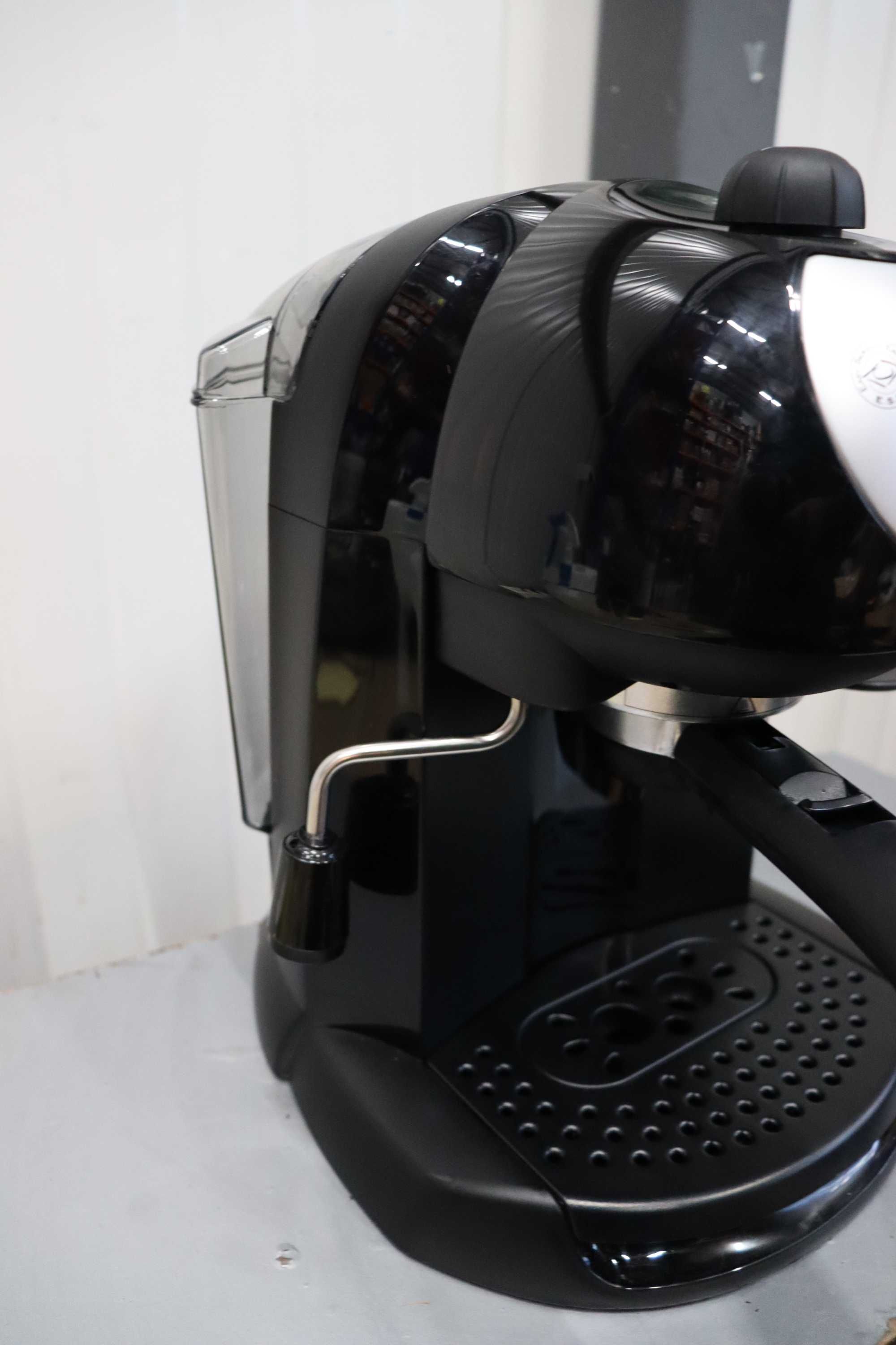 КАФЕМАШИНА DELONGHI EC201CD.B  1000.00 ml, 15.00 bar, ЧЕРЕН