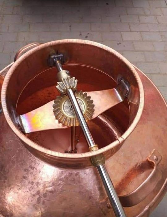 Vand cazane de tuica din cupru alimentar capacitate de 210l