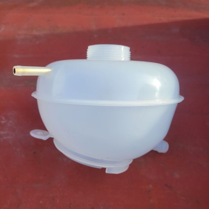 Продам бачок расширителя ЛРФрилендер 2