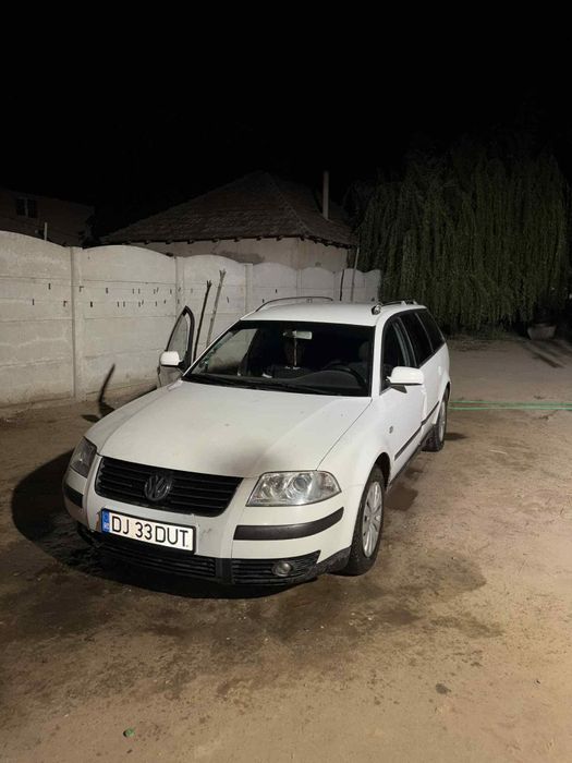 Vând passat b5.5 break