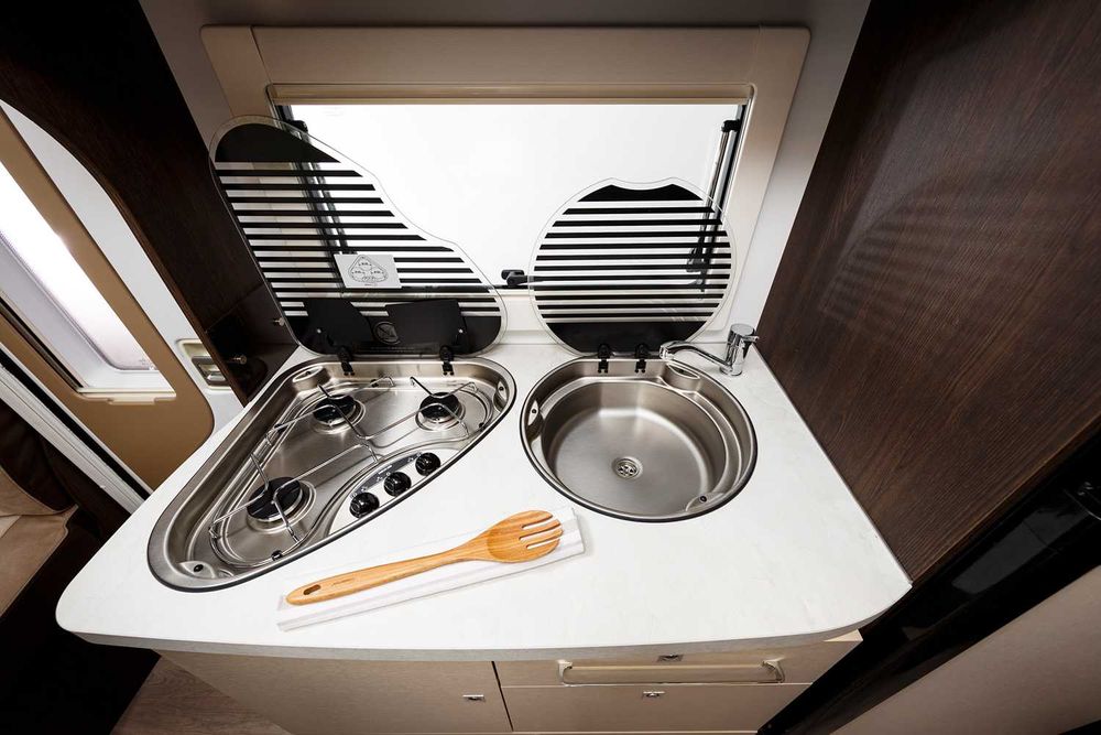 Autorulota premium 6 locuri