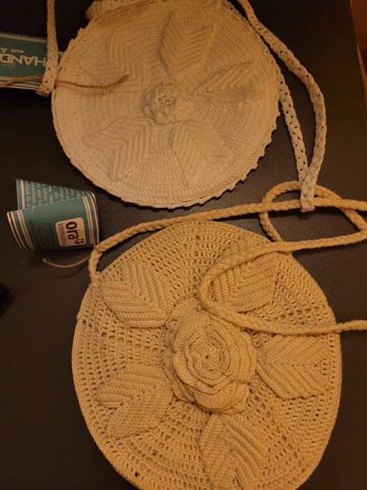 Ръчно плетени чантички на една кука