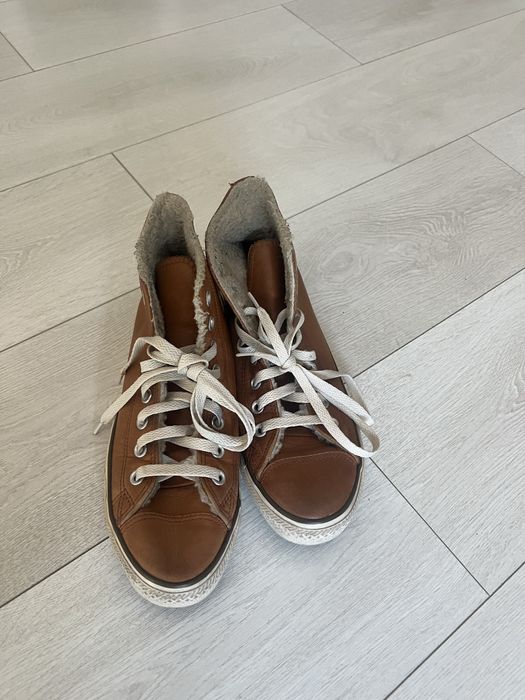 CONVERSE piele mar,39,5 25 cm