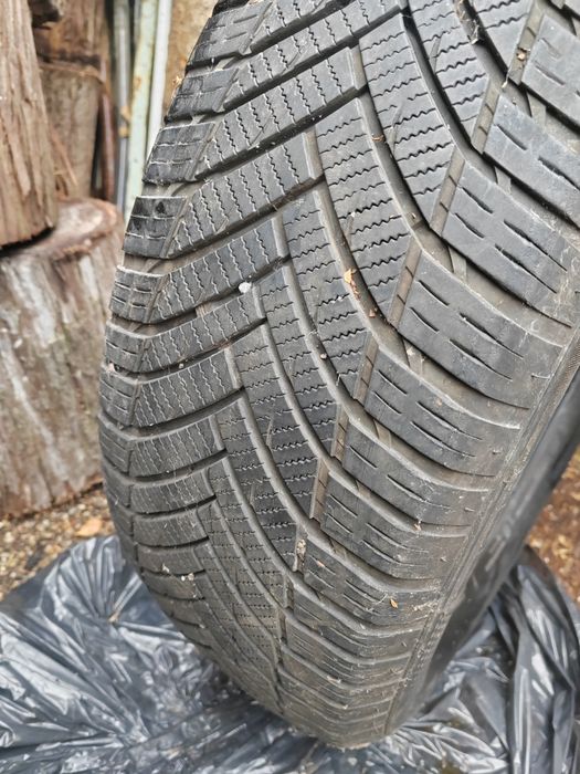 Cauciucuri 225 65 17 good year și minerva