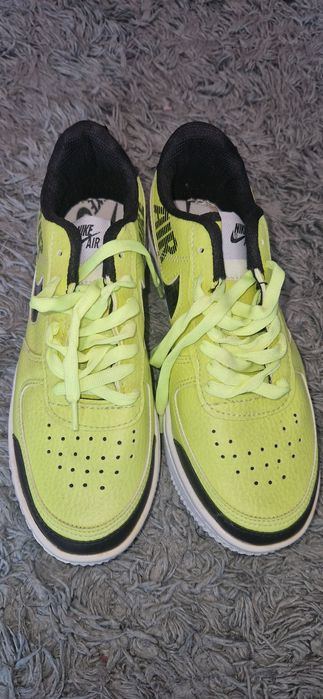 Adidași nike marimea 37