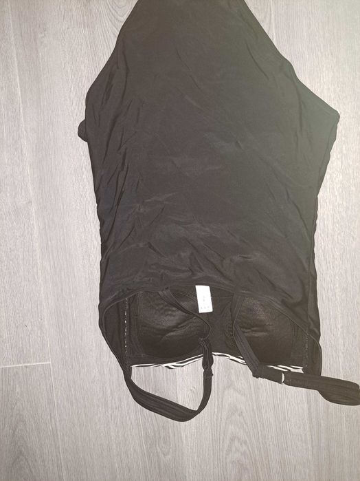 costum baie intreg
