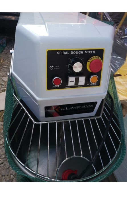 Malaxor mixer aluat kumkaya