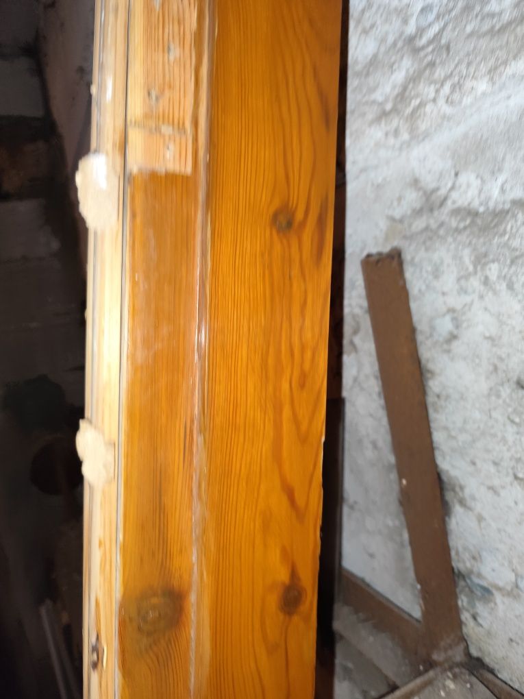 Продам дверь  деревянная 1.20 см под лак