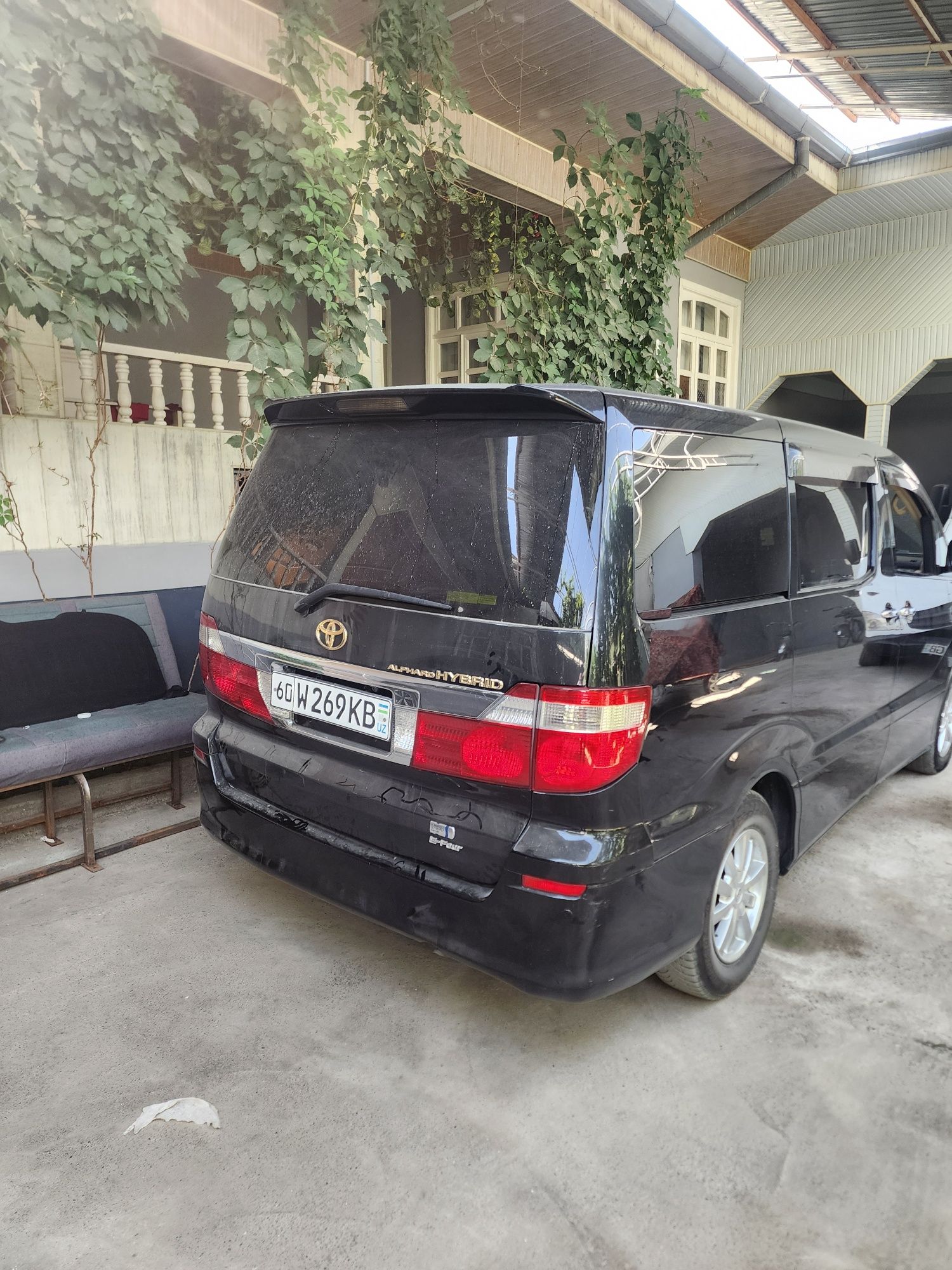 Toyota alphard 2006