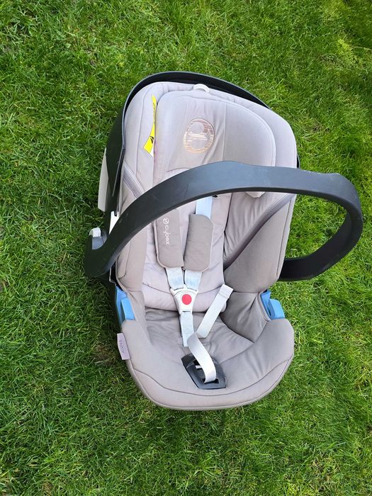 Столче за кола Cybex Aton 5