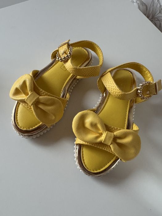 Sandale fete river island marime 26.5