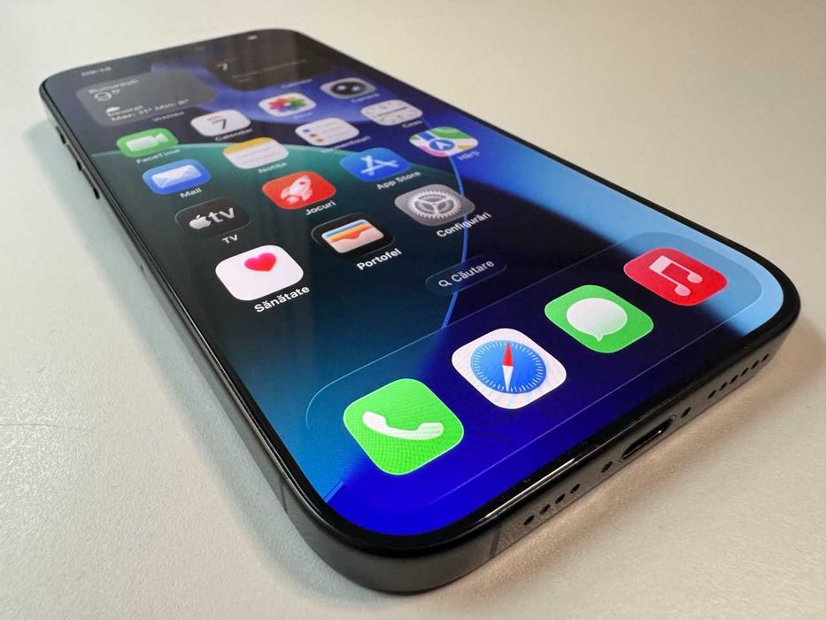  Apple / iPhone 16 Pro Max / 256 Gb / Black / 98% Acumulator